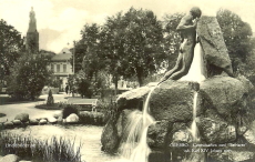 ÖREBRO, Centralparken med befriaren och Karl XIV Johans staty ÖREBRO, Centralparken med befriaren och Karl XIV Johans staty