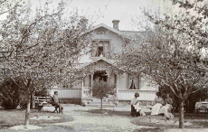 Hallsberg, Vretstorp, Adolfsbergs Gård