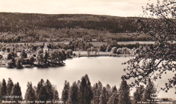 Gräsmark. Utsikt över Kyrkan och Lillsjön Gräsmark. Utsikt över Kyrkan och Lillsjön