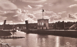 Södertälje, Slussen i nånsken