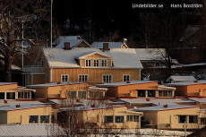 Gården på andra sidan järnvägen