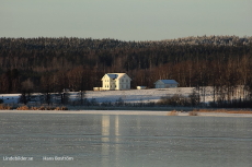 Huset på andra sidan sjön