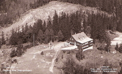 Flygfoto över Tabergsstugan Flygfoto över Tabergsstugan