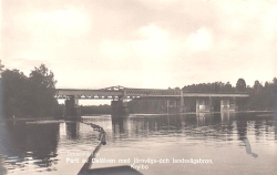 Parti av Dalälven med Järnvägs och Landsvägsbron. Krylbo