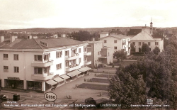 Krylbo. Vasahuset, Kommunalhuset och Tingshuset vid Stationsgatan 1947 Krylbo. Vasahuset, Kommunalhuset och Tingshuset vid Stationsgatan 1947