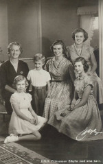 Sibylla, Christina, Carl Gustaf, Margaretha, Birgitta, Desiree 1950 Sibylla, Christina, Carl Gustaf, Margaretha, Birgitta, Desiree 1950