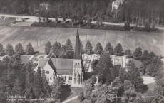 Flygfoto över Guldsmedshytte Kyrka 1945