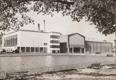 Eskilstuna Sporthallen med varmbadhuset