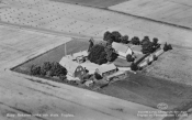 Eskilstuna, Råby-Rekarne Kyrka och Skola, Flygfoto 1962