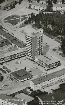 Flygvy av Eskilstuna Fröslunda 1960 Flygvy av Eskilstuna Fröslunda 1960