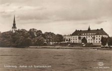 Lindesberg, Kyrkan och Sparbankshuset 1928 Lindesberg, Kyrkan och Sparbankshuset 1928