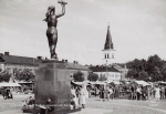 Karlstad, Torget Fredsmonumentet och Domkyrkan