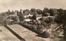 Flygfoto av Engsholms Slott, Ytter-Järna, Södermanland